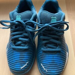 NWOT K-Swiss Boys Hypercourt Express 2 Sneakers